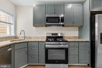 307 Font Hill Avenue, Baltimore, MD 21223 - Photo 9