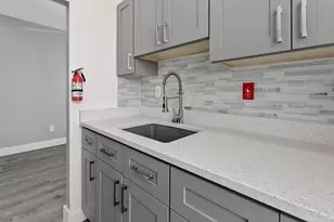 3600 Keswick Rd, Baltimore, MD 21211 - Photo 17