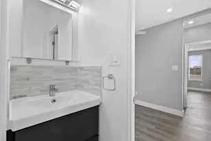 3600 Keswick Rd, Baltimore, MD 21211 - Photo 11