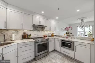 250 President St, Baltimore, MD 21202 - Photo 9