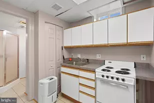 6609 Western Run Dr, Baltimore, MD 21215 - Photo 49