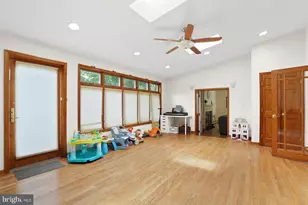 6609 Western Run Dr, Baltimore, MD 21215 - Photo 13