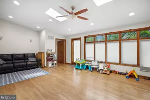 6609 Western Run Dr, Baltimore, MD 21215 - Photo 15