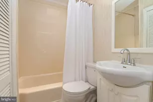 3847 Lyndale Ave, Baltimore, MD 21213 - Photo 21