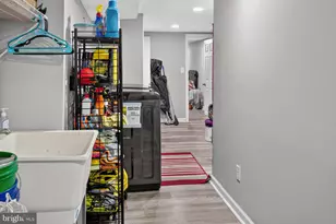 205 N Ellwood Ave, Baltimore, MD 21224 - Photo 15