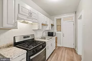 821 Pontiac, Baltimore, MD 21225 - Photo 7