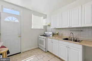 4005 Woodridge Rd, Baltimore, MD 21229 - Photo 7