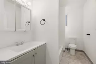1638 N Bentalou St, Baltimore, MD 21216 - Photo 17