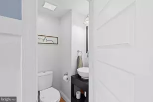 10 N Curley St, Baltimore, MD 21224 - Photo 9