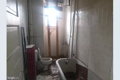 1538 N Milton Avenue, Baltimore, MD 21213 - Photo 9