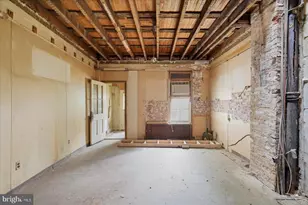 522 E 35th St, Baltimore, MD 21218 - Photo 7