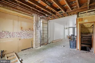 522 E 35th St, Baltimore, MD 21218 - Photo 9