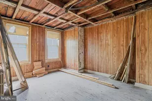 522 E 35th St, Baltimore, MD 21218 - Photo 17