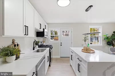 10 Mardrew Road, Baltimore, MD 21229 - Photo 9