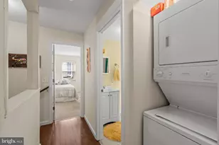 701 S Clinton St, Baltimore, MD 21224 - Photo 25