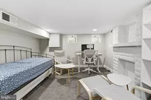 2702 Miles Ave, Baltimore, MD 21211 - Photo 15