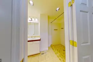 412 S Eaton St, Baltimore, MD 21224 - Photo 7