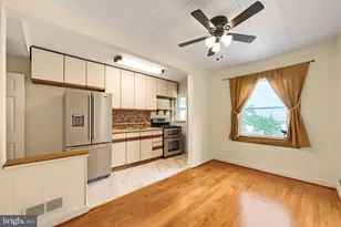 1214 Anglesea St, Baltimore, MD 21224 - Photo 9