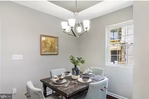 3400 Dennlyn Rd, Baltimore, MD 21215 - Photo 9