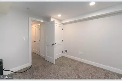 413 S Robinson Street, Baltimore, MD 21224 - Photo 25