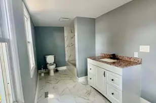333 N Washburn Ave, Baltimore, MD 21225 - Photo 21