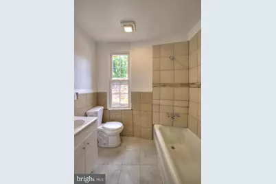 2540 Greenmount Avenue, Baltimore, MD 21218 - Photo 11