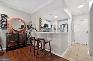23 Pierside Dr, Baltimore, MD 21230 - Photo 9