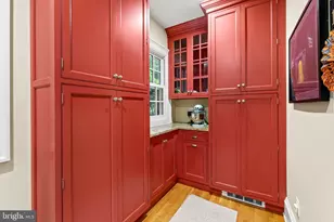 8 Club Rd, Baltimore, MD 21210 - Photo 39