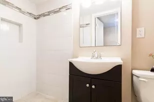 1523 Lochwood Rd, Baltimore, MD 21218 - Photo 3