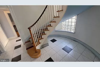 845 Park Avenue, Baltimore, MD 21201 - Photo 5