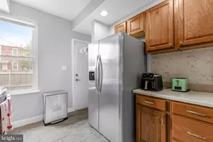 2831 Lake Ave, Baltimore, MD 21213 - Photo 11