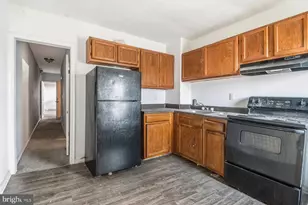2420 Greenmount Ave, Baltimore, MD 21218 - Photo 17