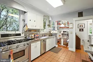 5721 Ridgedale Rd, Baltimore, MD 21209 - Photo 33