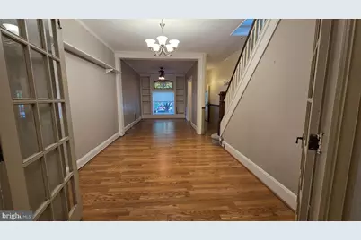 925 S Clinton Street S, Baltimore, MD 21224 - Photo 9