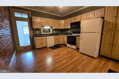 925 S Clinton Street S, Baltimore, MD 21224 - Photo 11