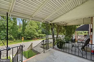 16 S Mt Olivet Ln, Baltimore, MD 21229 - Photo 3