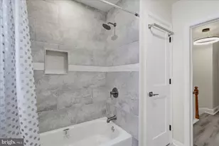 16 S Mt Olivet Ln, Baltimore, MD 21229 - Photo 25