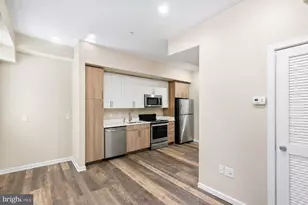 1805 St Paul St, Baltimore, MD 21202 - Photo 5