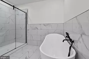 636 N Carrollton Ave, Baltimore, MD 21217 - Photo 15