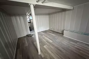 4112 Fairfax Rd, Baltimore, MD 21216 - Photo 9
