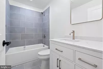 636 N Carrollton Avenue #B, Baltimore, MD 21217 - Photo 13