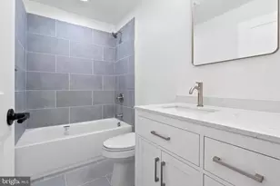 636 N Carrollton Ave, Baltimore, MD 21217 - Photo 13