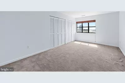 2702 Lighthouse Point East E #738, Baltimore, MD 21224 - Photo 23
