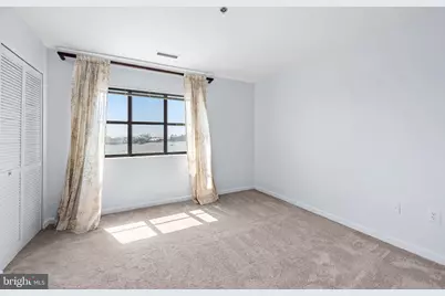 2702 Lighthouse Point East E #738, Baltimore, MD 21224 - Photo 21