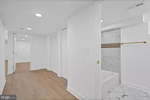 38 N Monastery Ave, Baltimore, MD 21229 - Photo 33