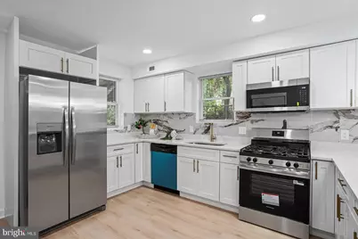 38 N Monastery Avenue, Baltimore, MD 21229 - Photo 13