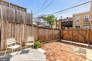 34 N Linwood Ave, Baltimore, MD 21224 - Photo 23