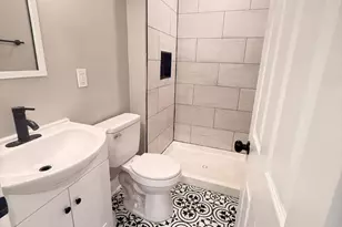 519 N Port St, Baltimore, MD 21205 - Photo 11