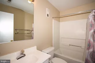 10 Lee Street W, Baltimore, MD 21201 - Photo 19