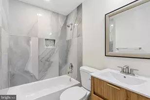 2416 E Hoffman St, Baltimore, MD 21213 - Photo 9